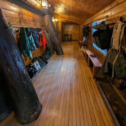 Clair Tappaan Lodge - Coat and ski boots area