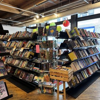 Sandmeyer's Bookstore - Bookstores Near Me - Chicago, Illinois