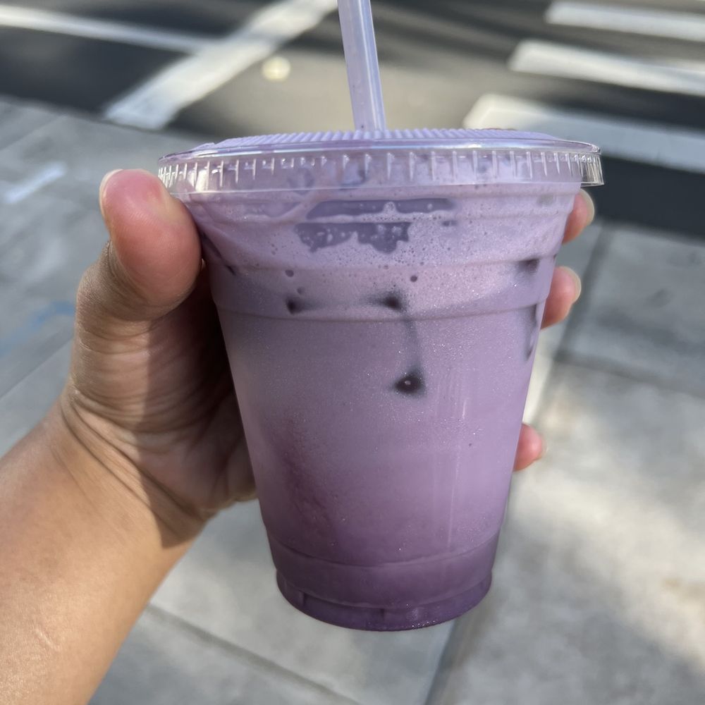 Ali’i Coffee - Taro ube latte - Coffee & Tea Near Me - Honolulu, Hawaii