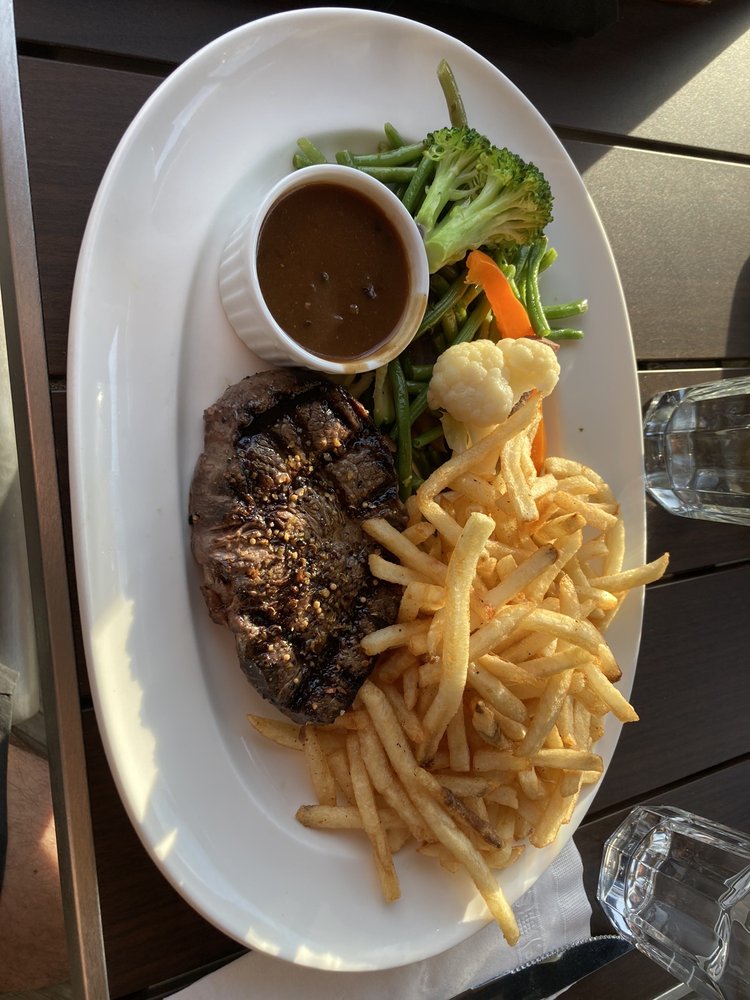 BÂTON ROUGE STEAKHOUSE & BAR COMING SOON Updated June 2024 12