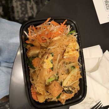 The Thonglor - Tofu Pad Thai. Absolutely incredible. - Thai Near Me - San Francisco, California The Thonglor - Tofu Pad Thai. Absolutely incredible. - Thai Near Me - San Francisco, California