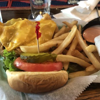 Tune Inn - Beer Battered Burger - Dive Bars Near Me - Washington, DC, District of Columbia