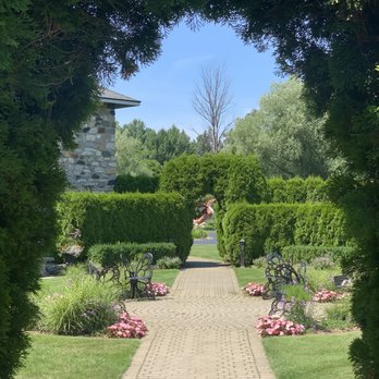 Castle Farms - Lounge area. - Venues & Event Spaces Near Me - Charlevoix, Michigan