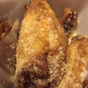 Wings Restaurants - Parmesan garlic chicken wings... Pretty good size! Very flavorful - Chicken Wings Near Me - Las Vegas, Nevada Wings Restaurants - Parmesan garlic chicken wings... Pretty good size! Very flavorful - Chicken Wings Near Me - Las Vegas, Nevada