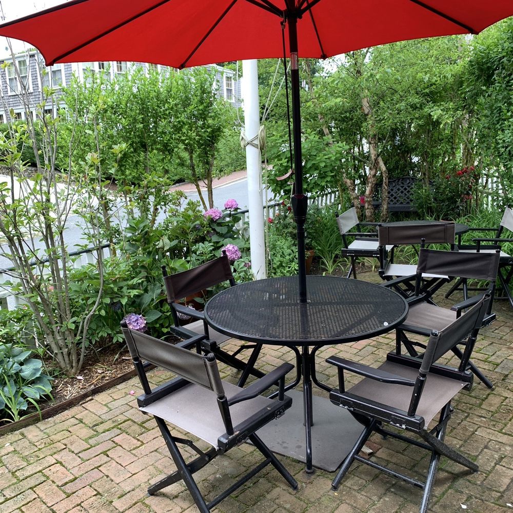 Century House - Bed & Breakfast Near Me - Nantucket, Massachusetts