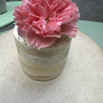 Hinar Dessert Bar & Cafe - Desserts Near Me - San Diego, California