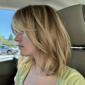 Caroline Tolentino - haircut and hair highlights (side view) - Hair Stylists Near Me - Menlo Park, California