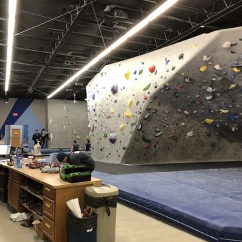 Central Rock Gym - Cambridge - Reception to the left. - Climbing Near Me - Cambridge, Massachusetts Central Rock Gym - Cambridge - Reception to the left. - Climbing Near Me - Cambridge, Massachusetts