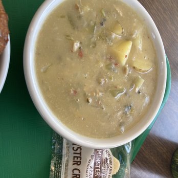 Zinnia's Dinette - Clam chowder - Salad Near Me - Craryville, New York
