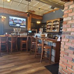 Restaurant 101 - Bar area