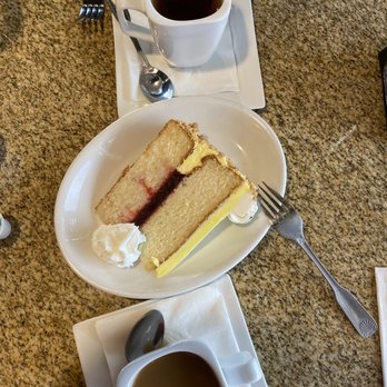 Atlantic Grille - Raspberry Lemon Cake, Coffee & Tea - American Near Me - Frederick, Maryland