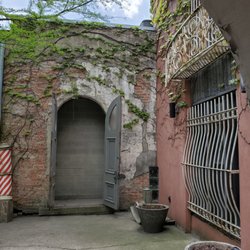 Back patio area. Reminds me of Spain.