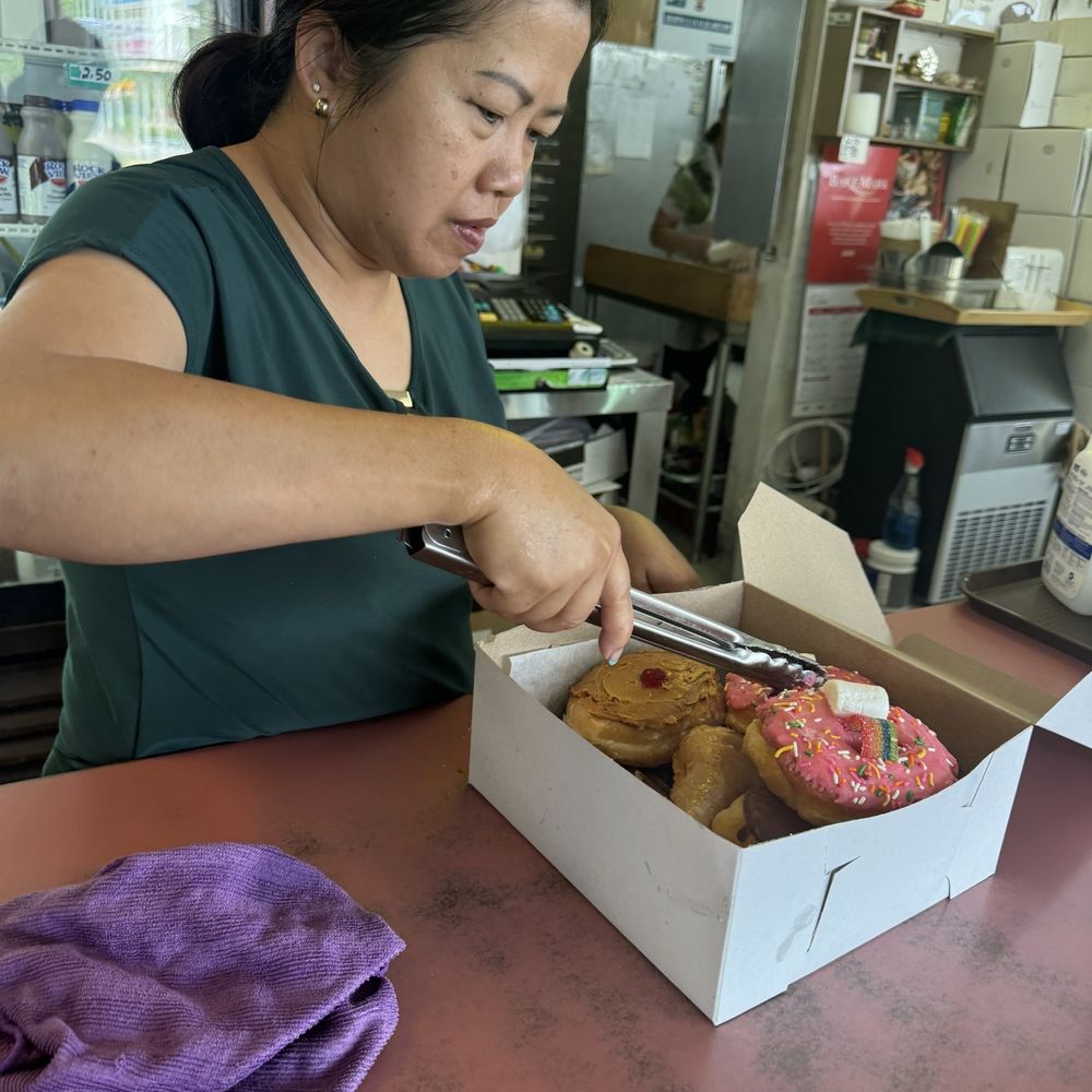 Donut Star - Owner that made the birthday surprise. - Donuts Near Me - Orange, California Donut Star - Owner that made the birthday surprise. - Donuts Near Me - Orange, California