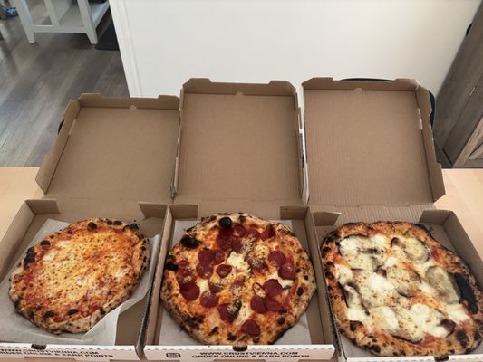 Crust Pizzeria Napoletana Vienna (Vera Pizza certified Pizzeria) by null