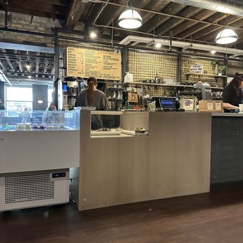 Discourse Coffee - Downtown - Coffee & Tea Near Me - Milwaukee, Wisconsin