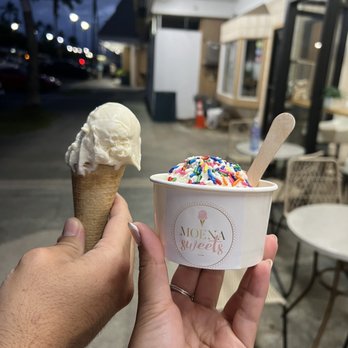 Moena Sweets - Ice Cream & Frozen Yogurt Near Me - Honolulu, Hawaii Moena Sweets - Ice Cream & Frozen Yogurt Near Me - Honolulu, Hawaii