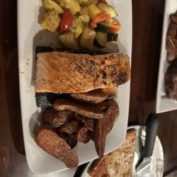 Cuisine on the Green - Cedar Salmon