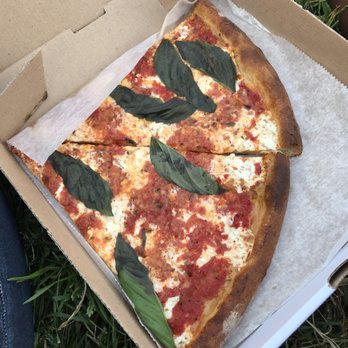 Ignazio's - Yummmmm - Pizza Near Me - Brooklyn, New York