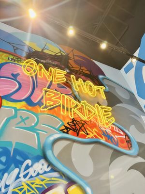 Dave's Hot Chicken by null