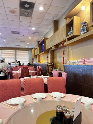 Hong Kong Pearl Seafood Restaurant by null