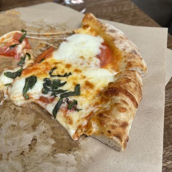 Zia’s Social - Margarita pizza - Italian Near Me - Chicago, Illinois