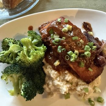 Lulu's on Main - Bars Near Me - Sylva, North Carolina