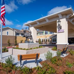 Carlton Senior Living Elk Grove