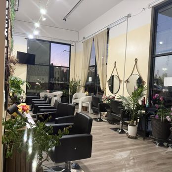 Lumen Headspa - The hair drying area - Massage Near Me - Renton, Washington Lumen Headspa - The hair drying area - Massage Near Me - Renton, Washington