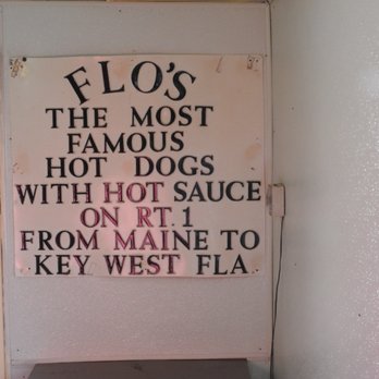Flo's Hot Dogs - Hot Dogs Near Me - Cape Neddick, Maine