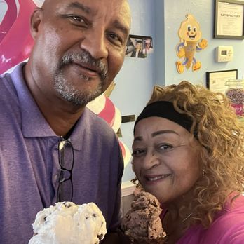 Custards Last Stand - Yum!! - Ice Cream & Frozen Yogurt Near Me - Ventnor City, New Jersey
