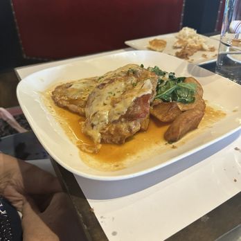 Matto Wine Bar - Veal. - Wine Bars Near Me - Shelton, Connecticut