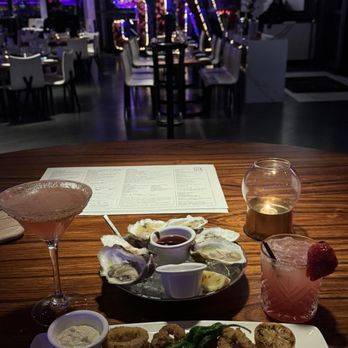 STK Steakhouse Bellevue - Steakhouses Near Me - Bellevue, Washington
