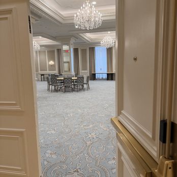 Hotel Monteleone - Hotels Near Me - New Orleans, Louisiana Hotel Monteleone - Hotels Near Me - New Orleans, Louisiana
