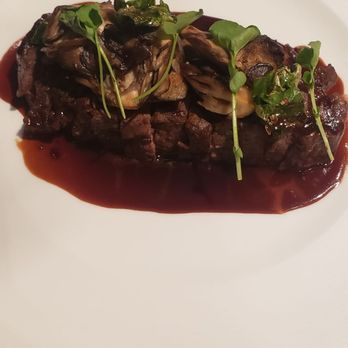 Gordon Ramsay Hell's Kitchen - New york strip - Steakhouses Near Me - Stateline, Nevada Gordon Ramsay Hell's Kitchen - New york strip - Steakhouses Near Me - Stateline, Nevada