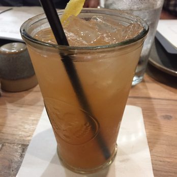 Moku Kitchen - Cocktail Bars Near Me - Honolulu, Hawaii