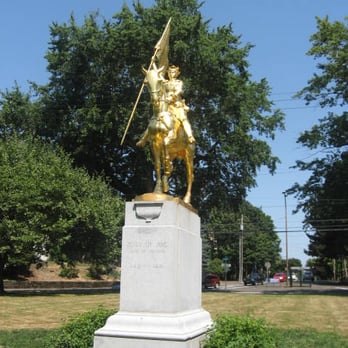 Cesar Chavez Boulevard - Joan sits on Cesar.  Figuratively.  Not literally.  * awaiting a lightning bolt* - Local Flavor Near Me - Portland, Oregon