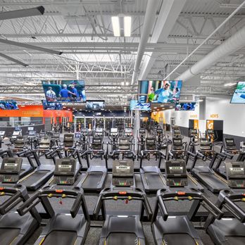 Crunch Fitness - Cardio machines - Gyms Near Me - Lexington, Kentucky Crunch Fitness - Cardio machines - Gyms Near Me - Lexington, Kentucky