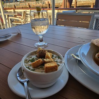 Delta King - Clam chowder and shrimp scampi to start - Hotels Near Me - Sacramento, California