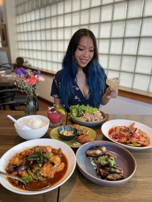 Basil Thai Restaurant & Bar by null