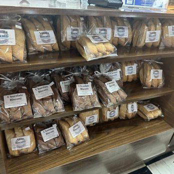 Cinotti's Bakery & Deli - Bakeries Near Me - Jacksonville Beach, Florida
