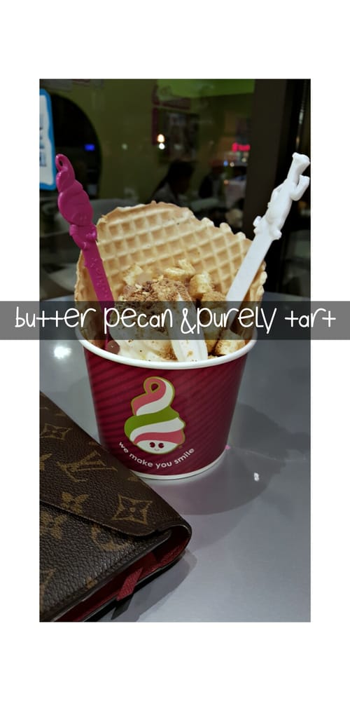 MENCHIE’S FROZEN YOGURT Updated September 2024 22 Photos & 33