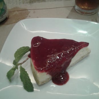 Focaccia - Cheesecake de frutas vermelhas - Italian Near Me - Rio de Janeiro, RJ Focaccia - Cheesecake de frutas vermelhas - Italian Near Me - Rio de Janeiro, RJ