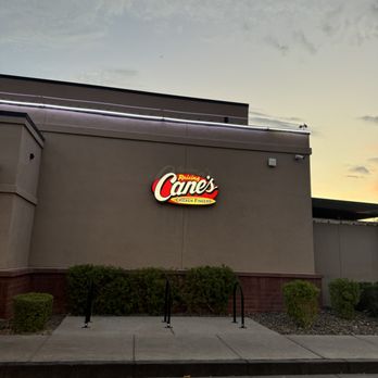 Raising Cane's Chicken Fingers - Chicken Shop Near Me - Phoenix, Arizona