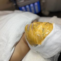 San Francisco Esthetics - Skin-pampering at its best" - Stating the luxurious and indulgent nature of a Hydrojelly mask treatment by San Francisco Esthetics.