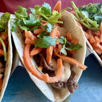 Nikkis Banh Mi - Around the World tacos - Pizza Near Me - Portsmouth, New Hampshire