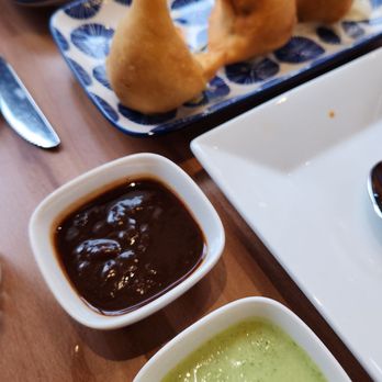 Amrut: Taste of India - Samosas with mint and Tamarind chutney - Indian Near Me - Raleigh, North Carolina