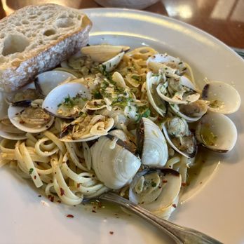 Anthony's Pizza - Pizza Near Me - DeLand, Florida