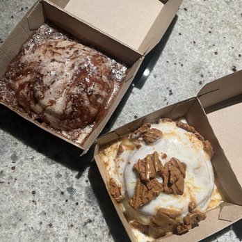Cinnaholic - Turtle Pie & Biscoff Cheesecake - Bakeries Near Me - Chicago, Illinois Cinnaholic - Turtle Pie & Biscoff Cheesecake - Bakeries Near Me - Chicago, Illinois
