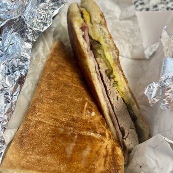 Borinquen Lunch Box - Cubano - Food Trucks Near Me Borinquen Lunch Box - Cubano - Food Trucks Near Me