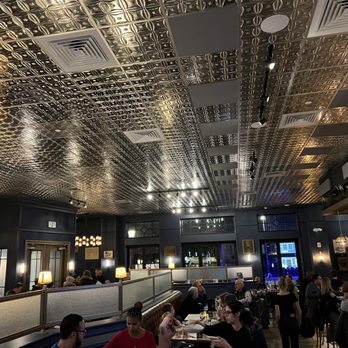 The Hunter's Hound - Inside - Bars Near Me - Chevy Chase, Maryland